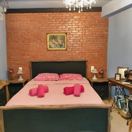Mama's Cozy 1 칼람파카